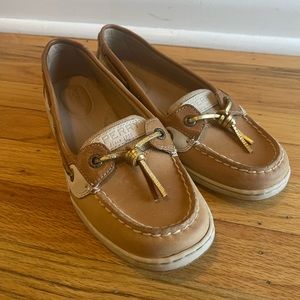 Sperry Topsider boat shoes